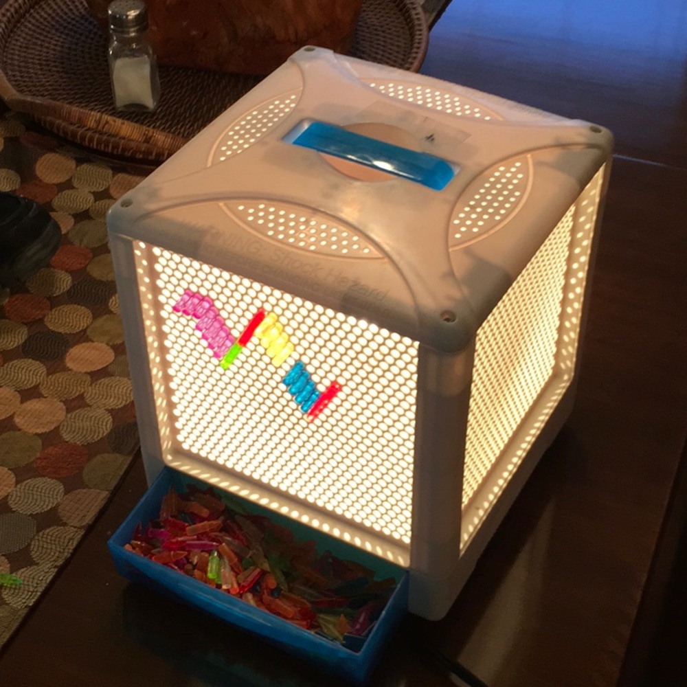 Collectible - Hasbro Light bright cube - Picture 4 of 8